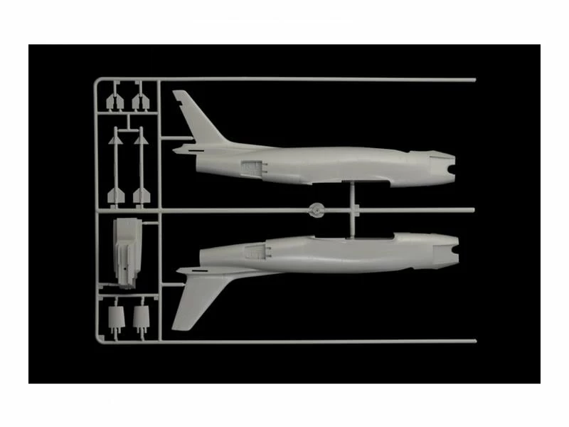 Italeri Bausatz North American FJ-2/3 Fury 1:48 9 Italeri Bausatz North American FJ-2/3 Fury 1:48 – Bild 7