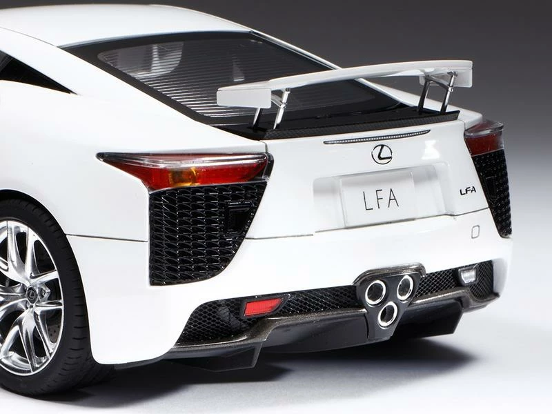Tamiya Bausatz Lexus LFA 1:24 13 Tamiya Bausatz Lexus LFA 1:24 – Bild 11