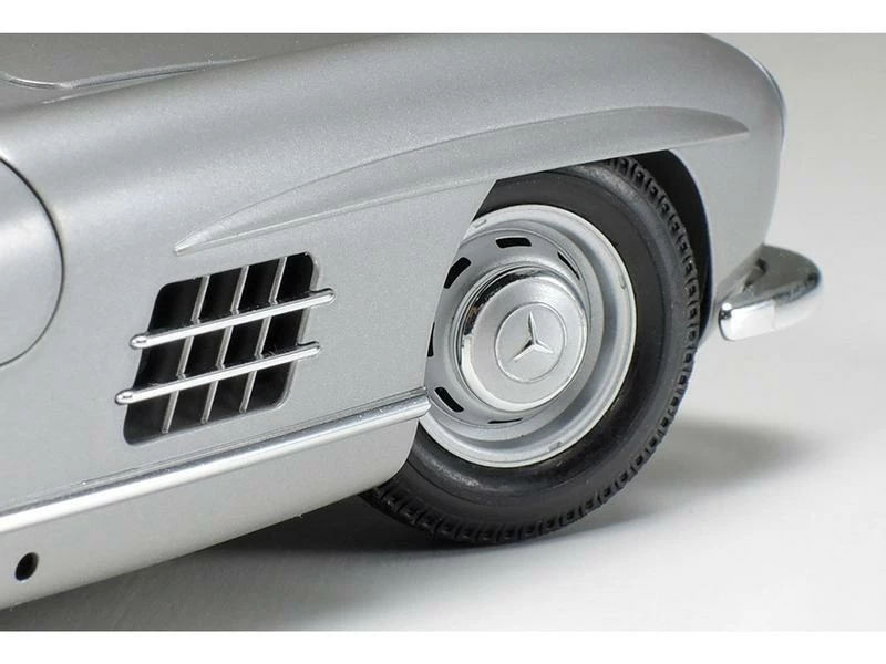 Tamiya Bausatz Mercedes-Benz 300SL 1:24 12 Tamiya Bausatz Mercedes-Benz 300SL 1:24 – Bild 10