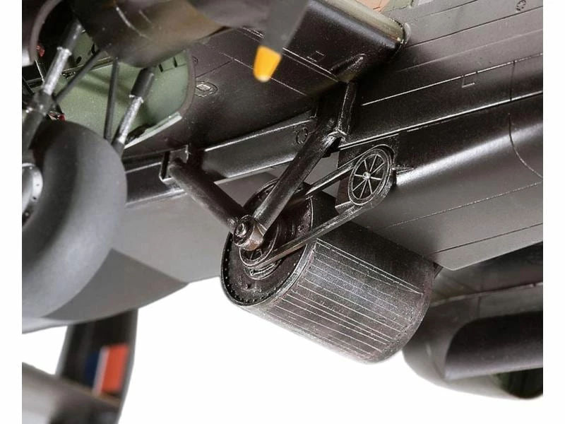 Revell Bausatz Avro Lancaster Dambuster 1:72 4 Revell Bausatz Avro Lancaster Dambuster 1:72 – Bild 2
