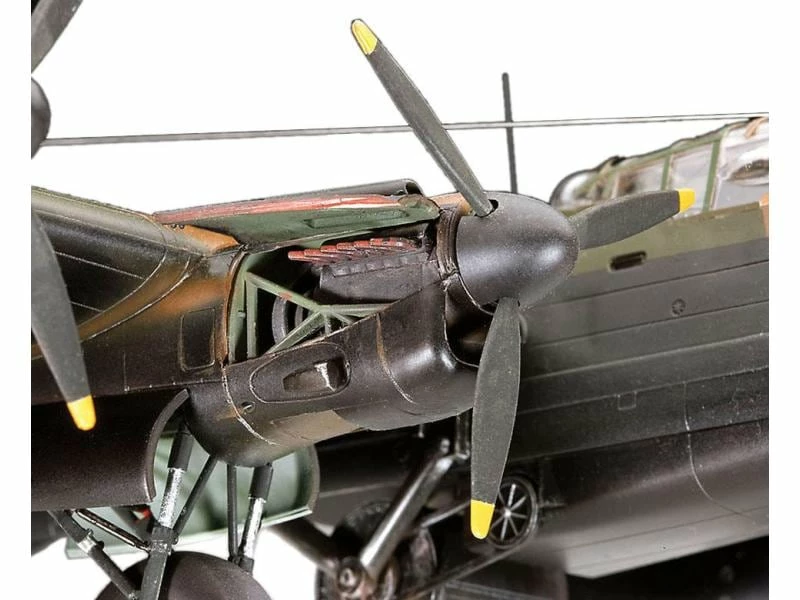 Revell Bausatz Avro Lancaster Dambuster 1:72 8 Revell Bausatz Avro Lancaster Dambuster 1:72 – Bild 6