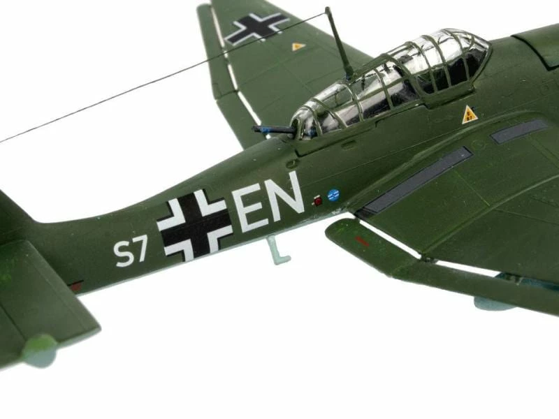 Revell Bausatz Junkers Ju 87 G-2 Tank Buster 1:72 4 Revell Bausatz Junkers Ju 87 G-2 Tank Buster 1:72 – Bild 2